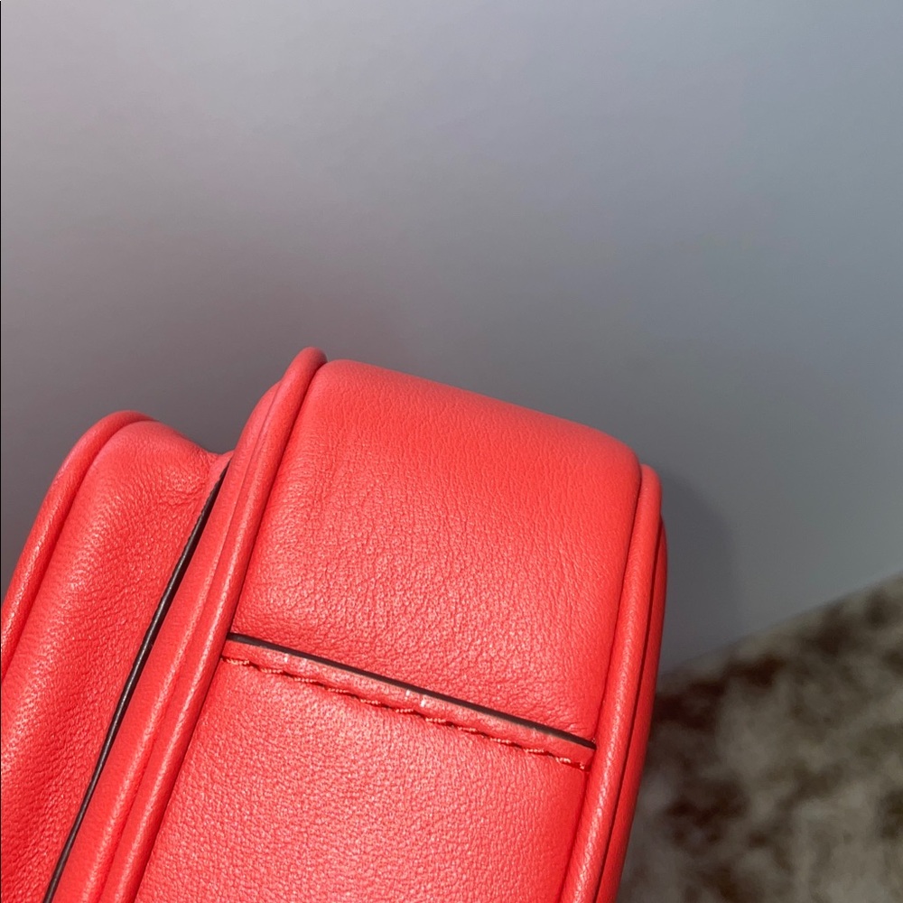 Michael Kors ‘Colby’ Medium Shoulder Bag - Picture 6 of 14